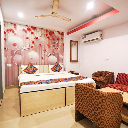 Fabexpress R Inn - Nr Prayagraj Railway Station Muthiganj Exteriör bild